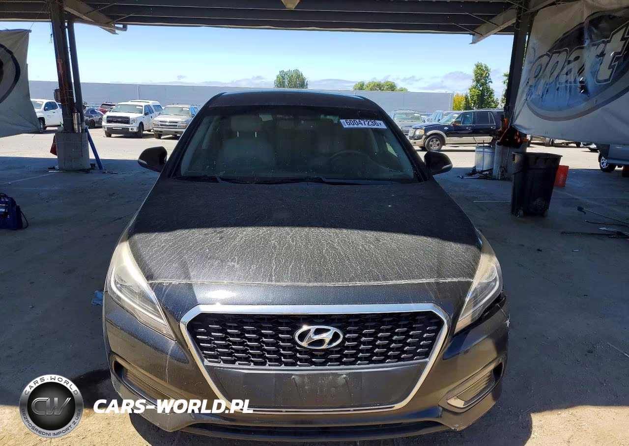 2017 Hyundai Sonata Hybrid Limited VIN:KMHE34L3XHA064476 - 5