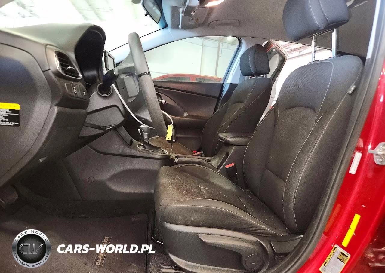 2018 Hyundai Elantra Gt Base VIN:KMHH35LE0JU031091 - 7