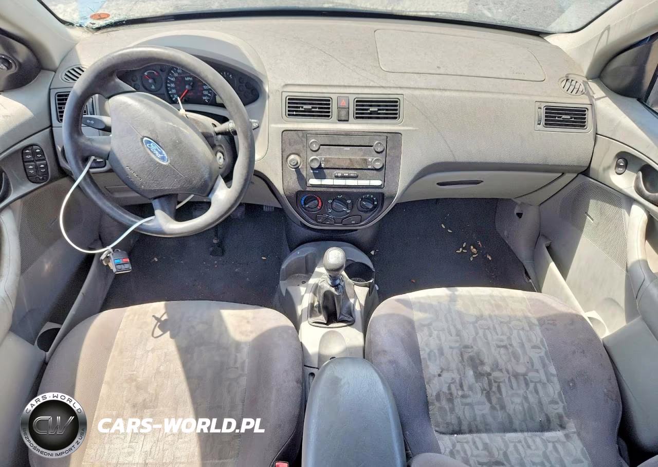 2005 Ford Focus Zx4 VIN:1FAHP34N15W186552 - 8