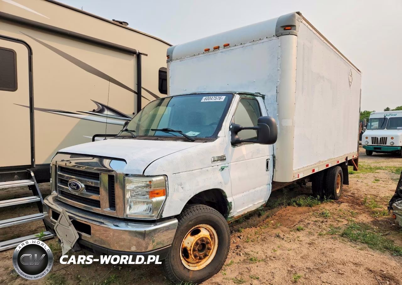 2016 Ford E350 Box Truck