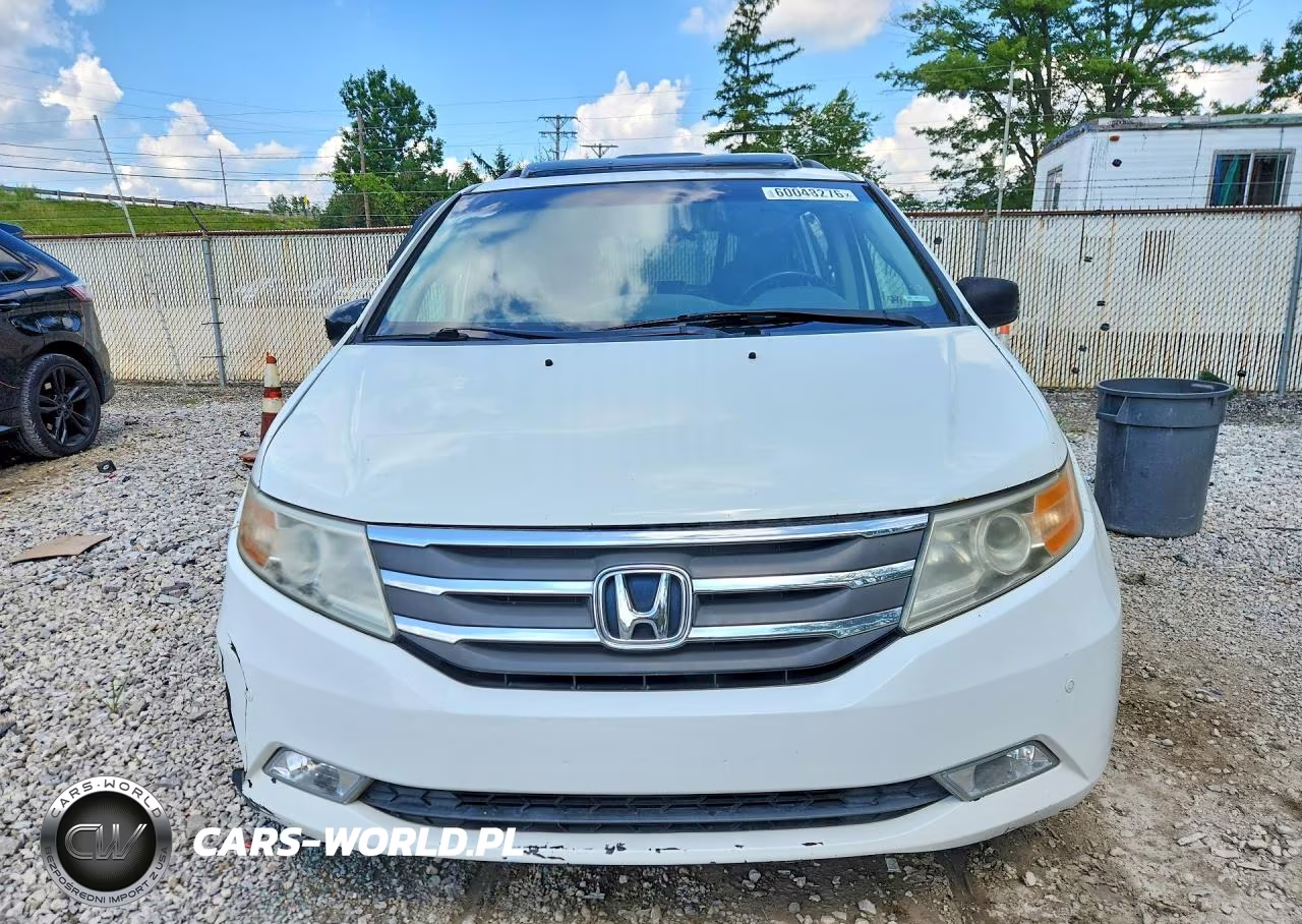 2011 Honda Odyssey Touring VIN:5FNRL5H94BB014759 - 5