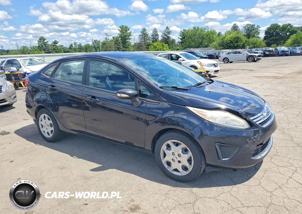 2013 Ford Fiesta Se VIN:3FADP4BJ8DM183070 - 4