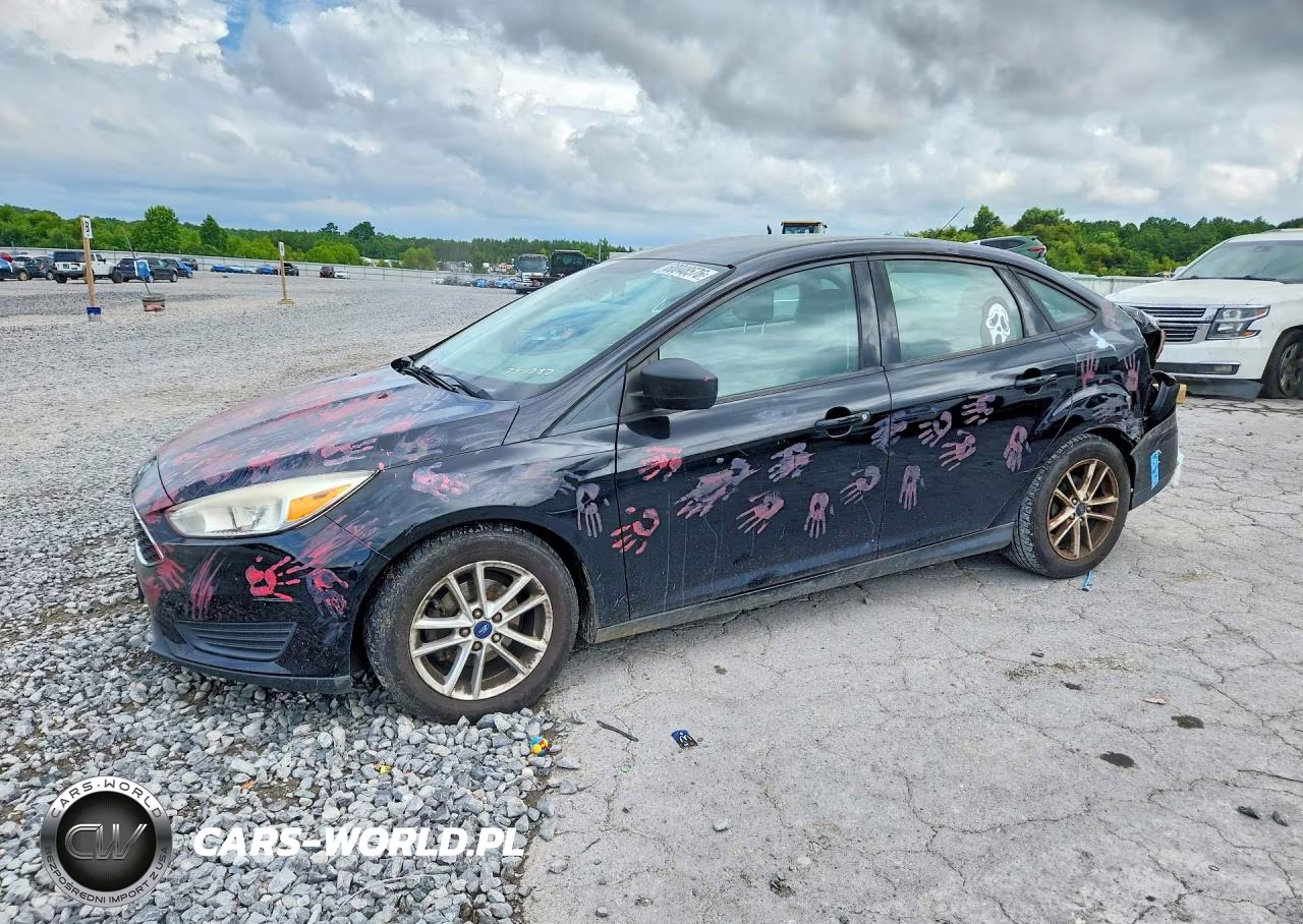 2018 Ford Focus Se VIN:1FADP3F28JL284085 - 1