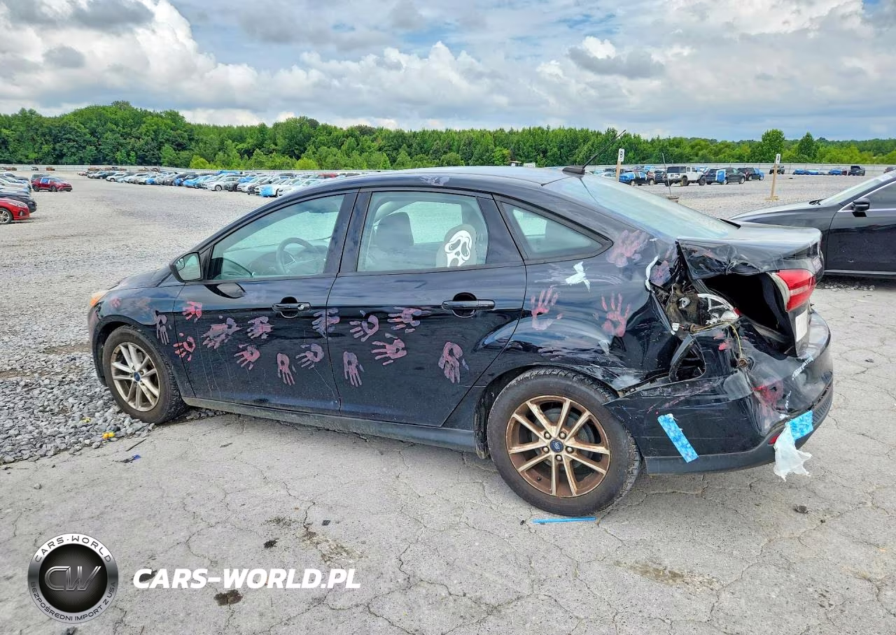 2018 Ford Focus Se VIN:1FADP3F28JL284085 - 2