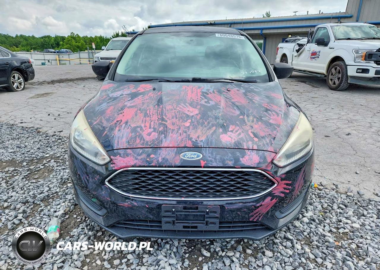 2018 Ford Focus Se VIN:1FADP3F28JL284085 - 5