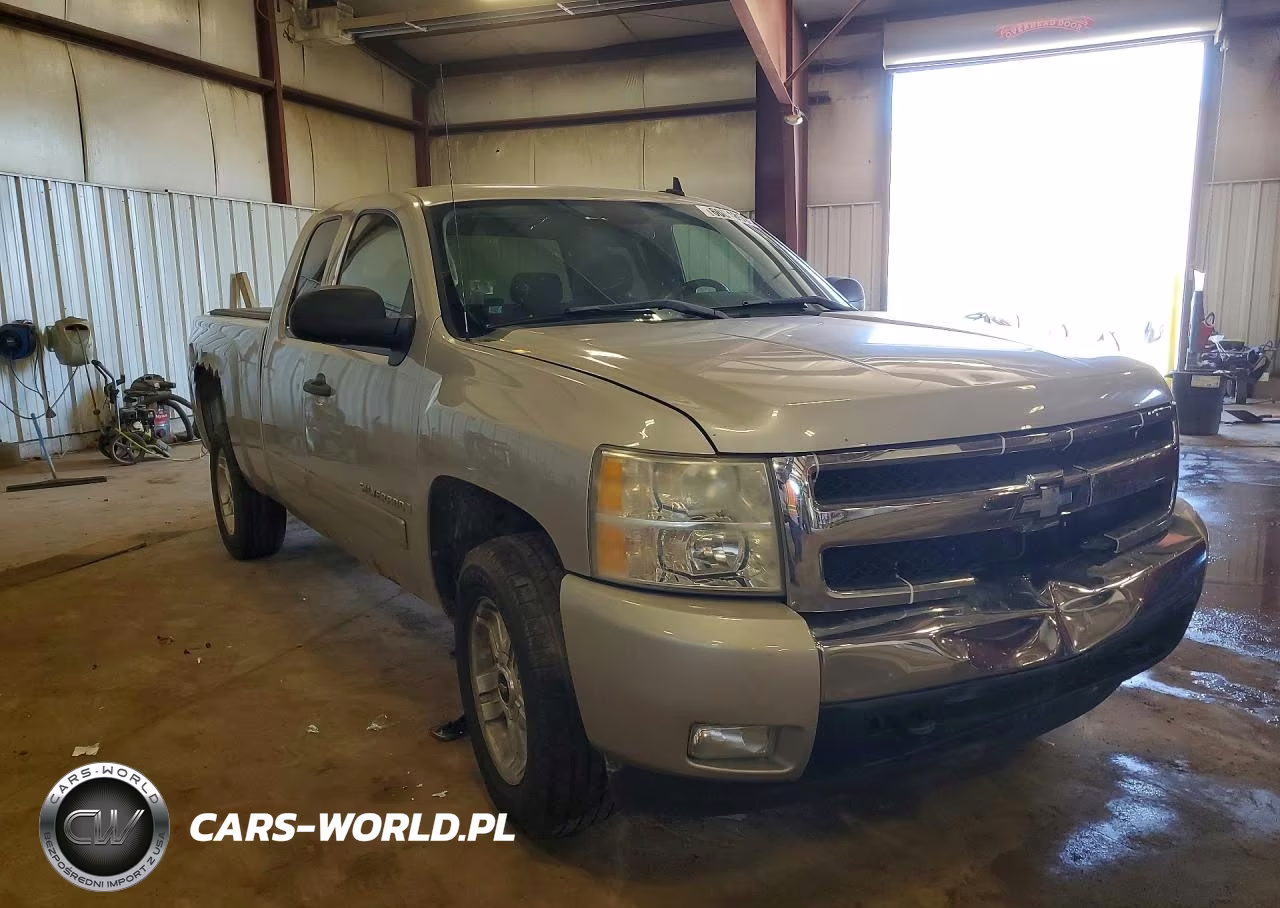2008 Chevrolet Silverado K1500 VIN:2GCEK19JX81303885 - 4