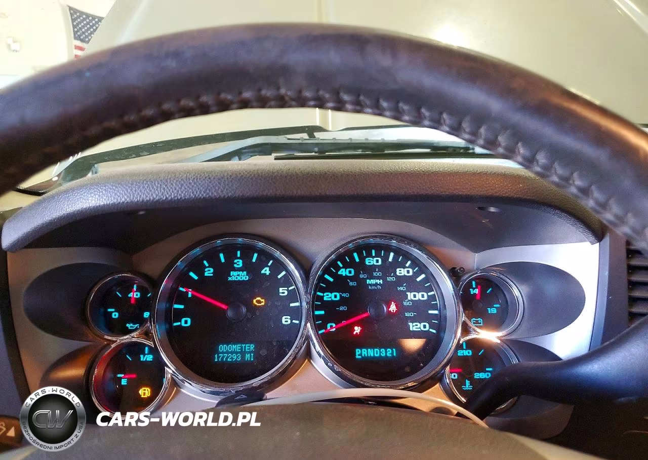 2008 Chevrolet Silverado K1500 VIN:2GCEK19JX81303885 - 9