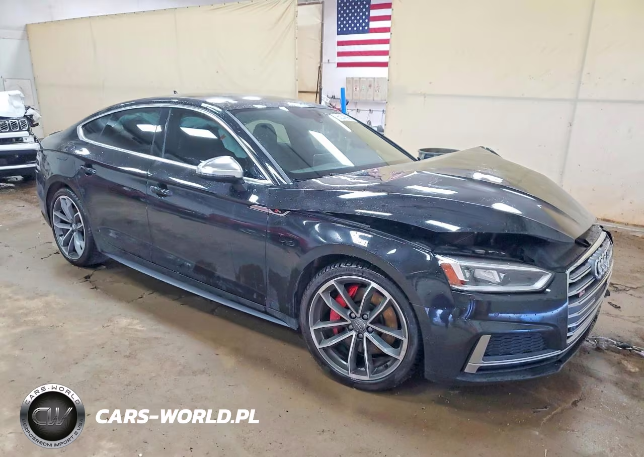 2018 Audi S5 Prestige VIN:WAUC4CF59JA136805 - 4