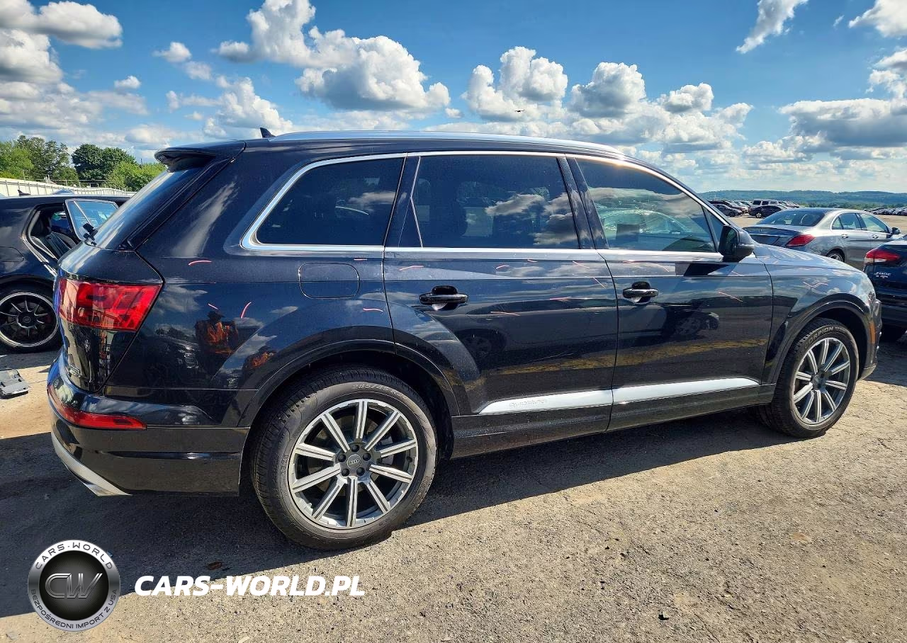 2017 Audi Q7 Premium Plus VIN:WA1LHAF79HD043153 - 3
