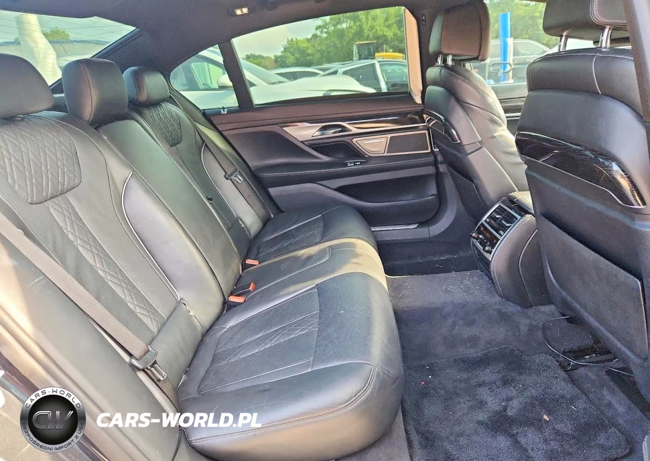 2018 BMW 750 I VIN:WBA7F0C52JGM23883 - 10