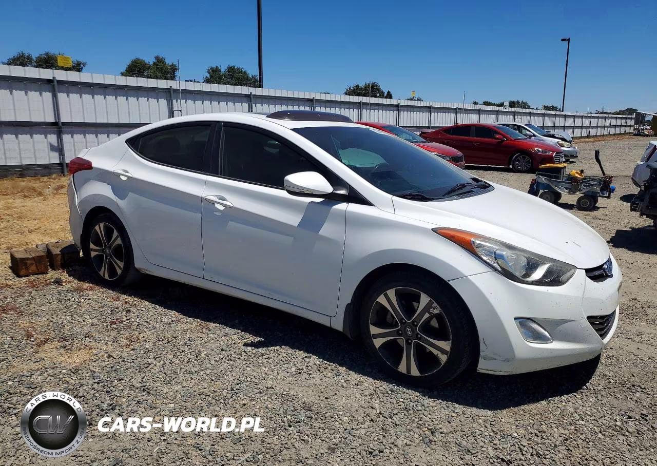2012 Hyundai Elantra Limited VIN:5NPDH4AE7CH131980 - 4