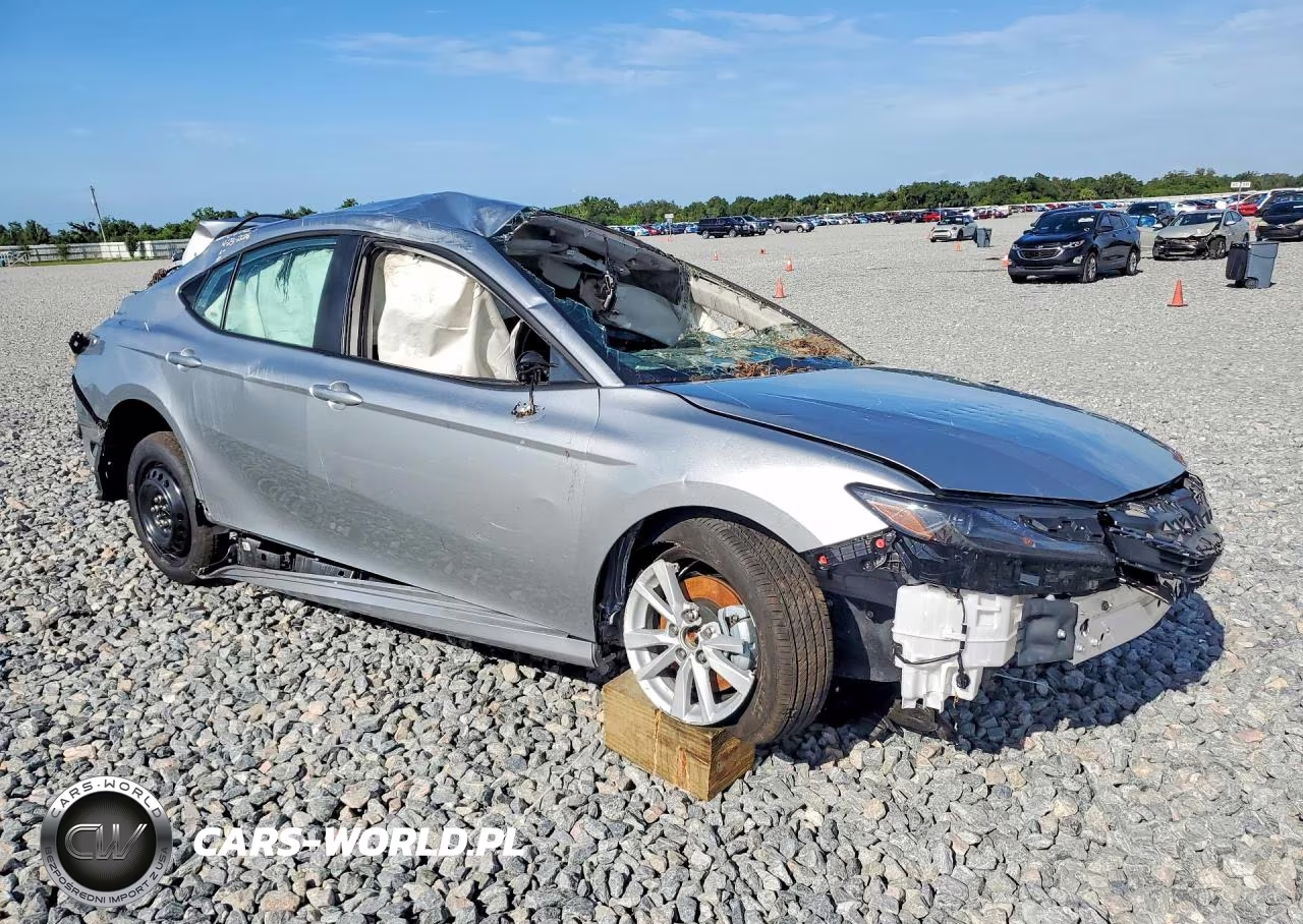 2026 Toyota Camry Le VIN:4T1DAACKXTU667782 - 4