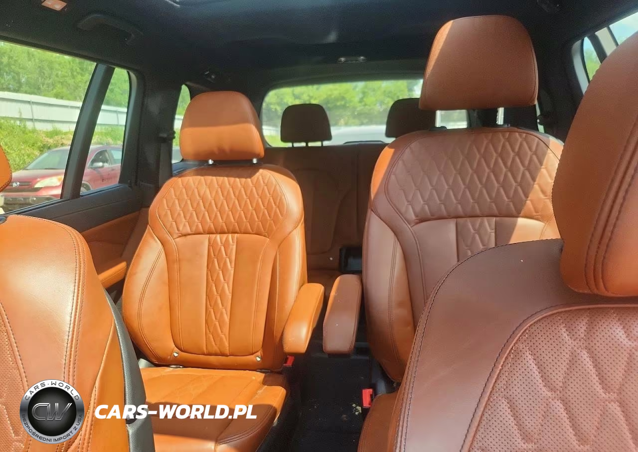2020 BMW X7 xDrive40I VIN:5UXCW2C01L9A03493 - 10