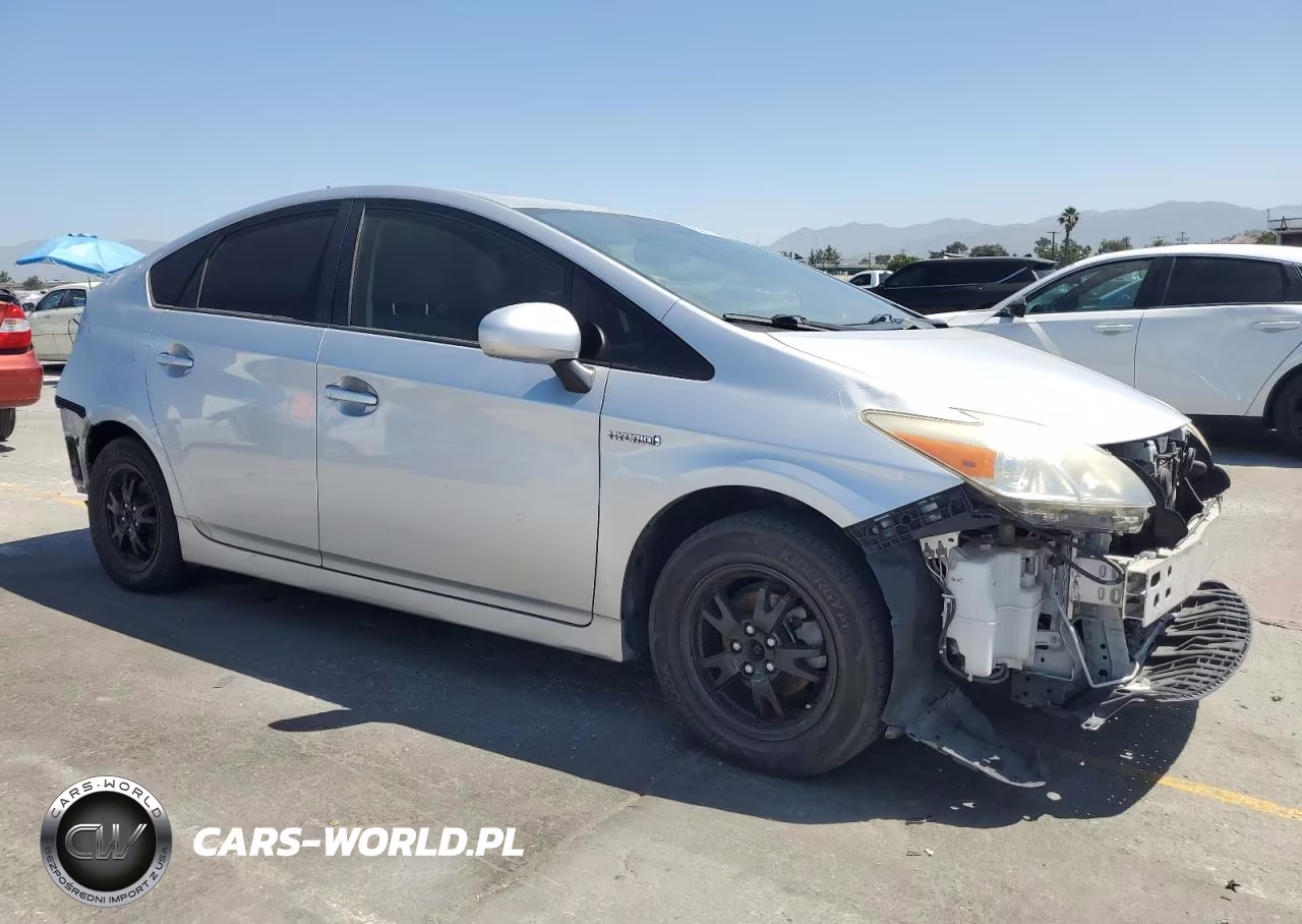2013 Toyota Prius VIN:JTDKN3DU0D0346709 - 4