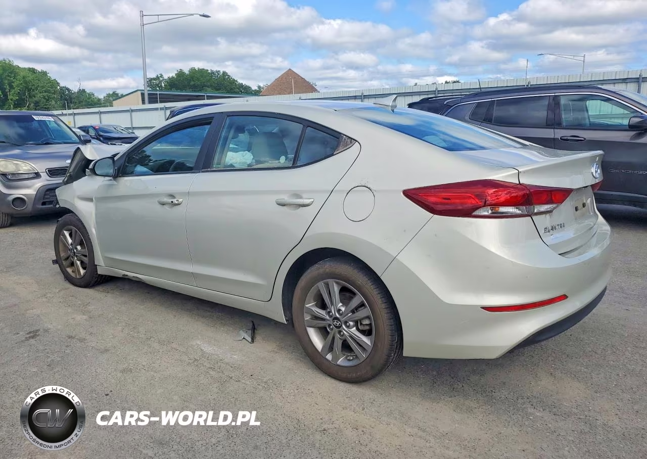 2018 Hyundai Elantra Value Edition VIN:5NPD84LF5JH386176 - 2