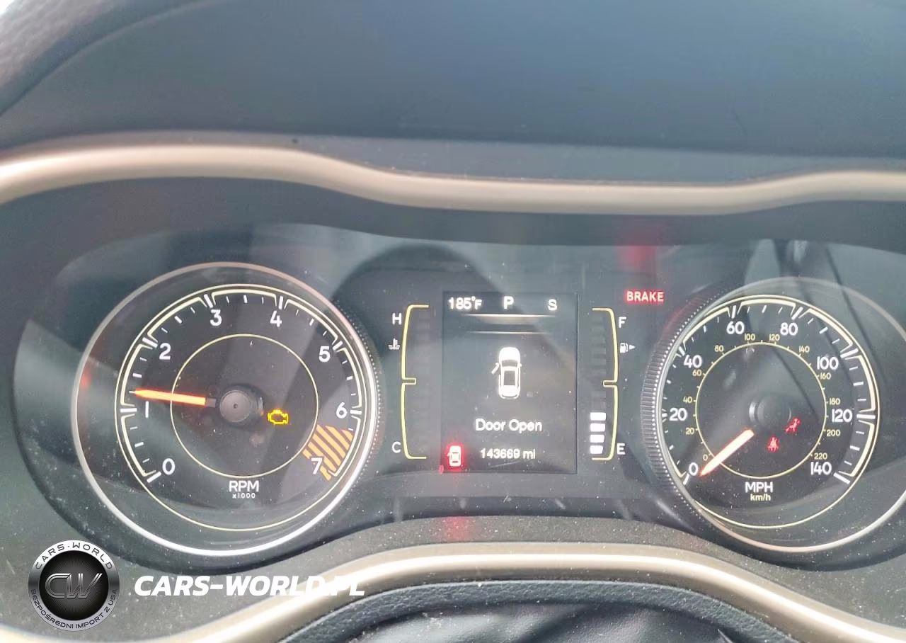 2014 Jeep Cherokee Sport VIN:1C4PJMABXEW187805 - 9