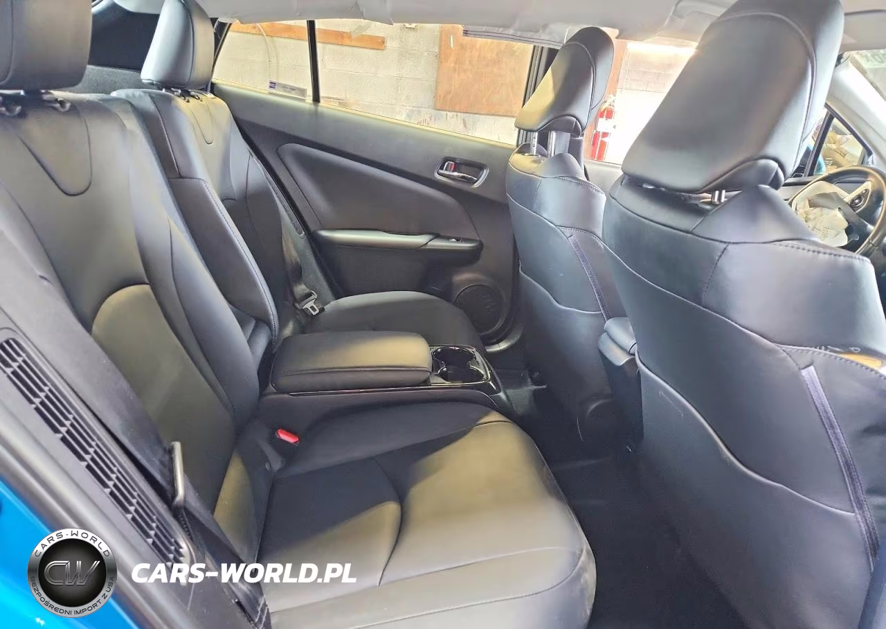 2017 Toyota Prius Prime Premium VIN:JTDKARFP3H3039609 - 11