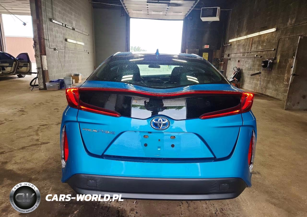 2017 Toyota Prius Prime Premium VIN:JTDKARFP3H3039609 - 6