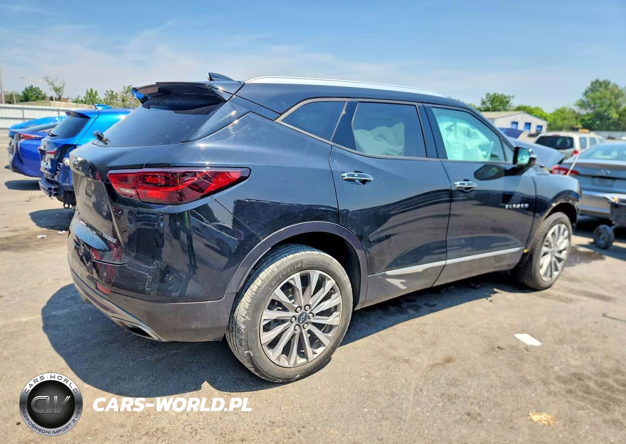 2023 Chevrolet Blazer Premier VIN:3GNKBLR43PS105426 - 3