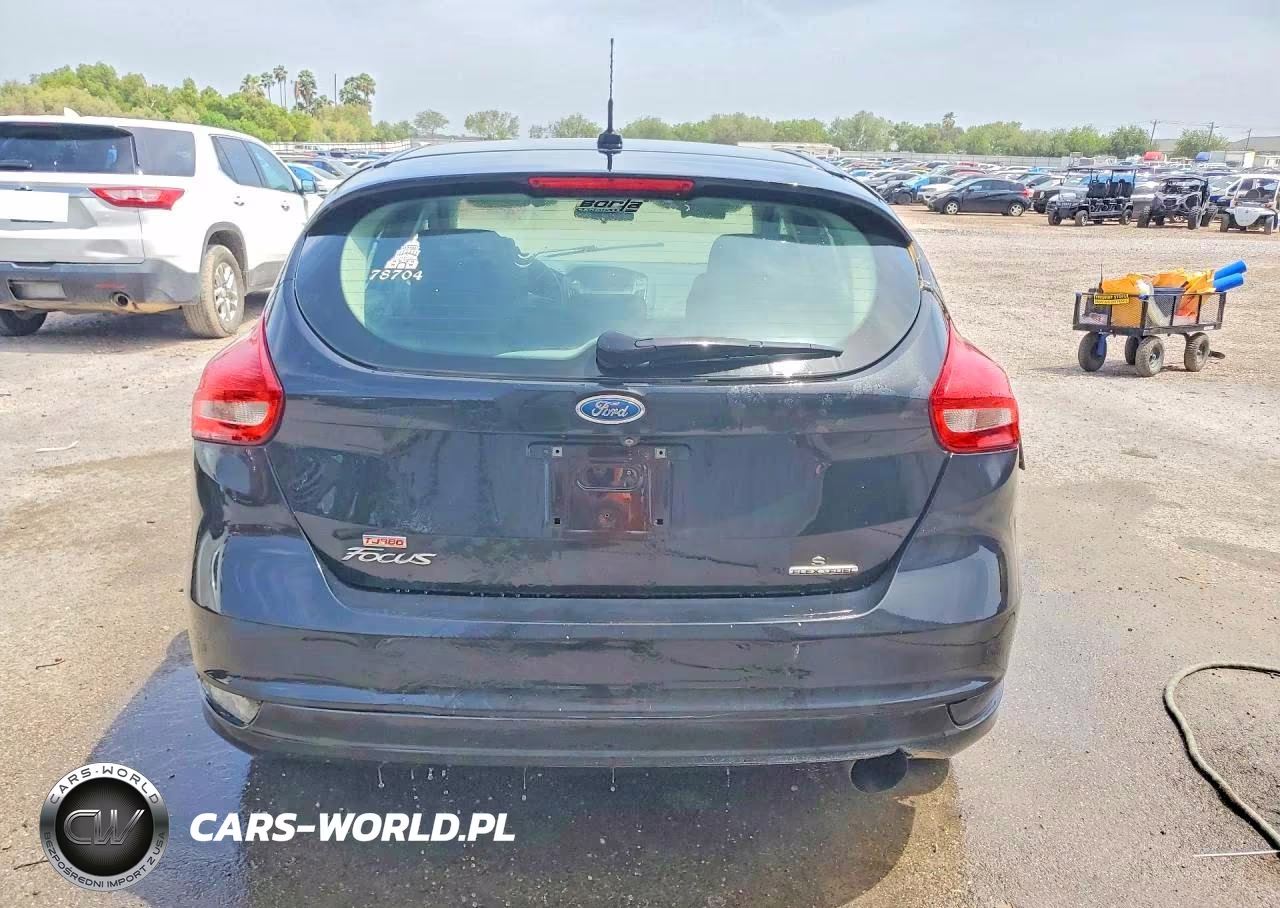 2015 Ford Focus Se VIN:1FADP3K25FL340514 - 6