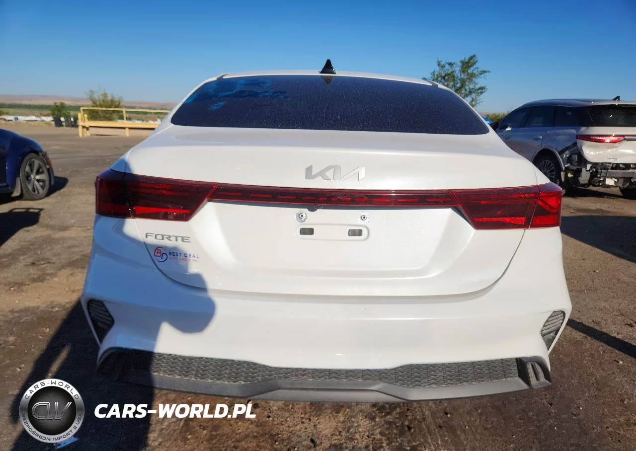 2022 Kia Forte Lxs VIN:3KPF24AD0NE440053 - 6