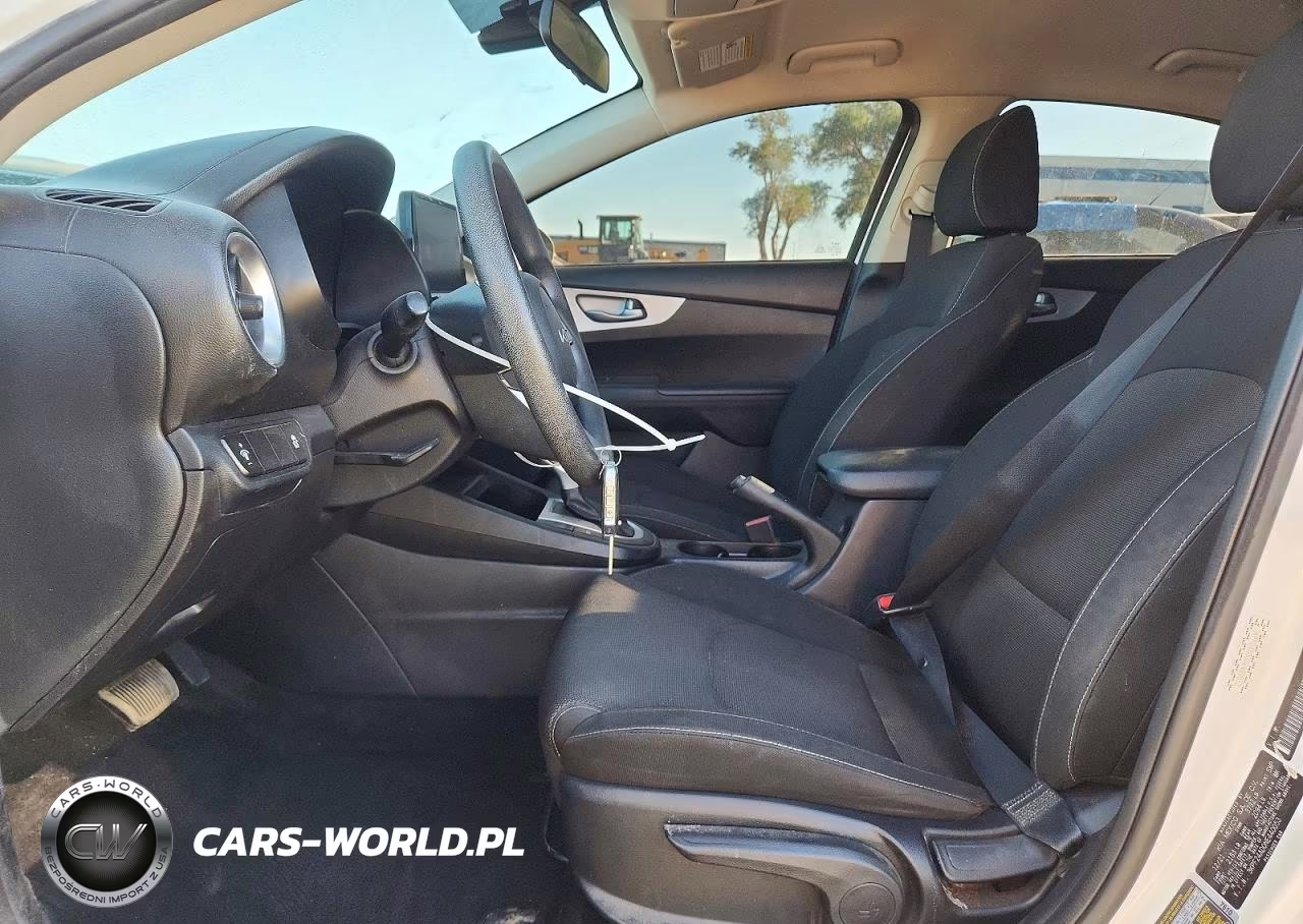 2022 Kia Forte Lxs VIN:3KPF24AD0NE440053 - 7