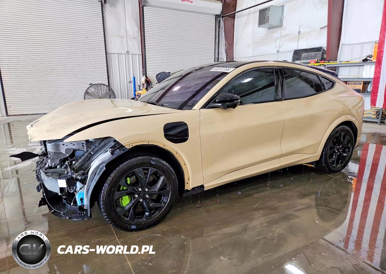 2021 Ford Mustang Mach-E Premium
