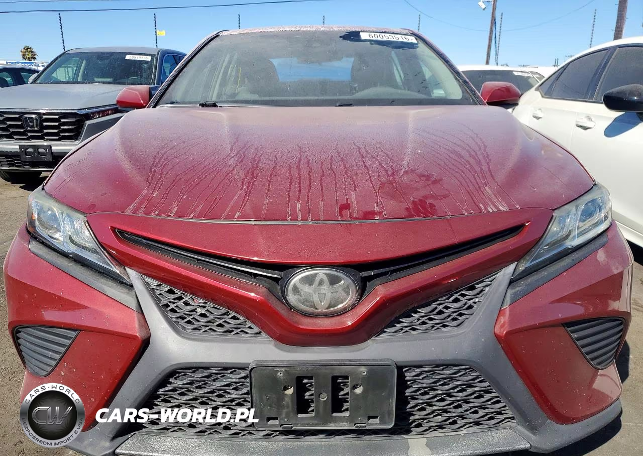 2018 Toyota Camry Se VIN:4T1B11HK9JU556797 - 5