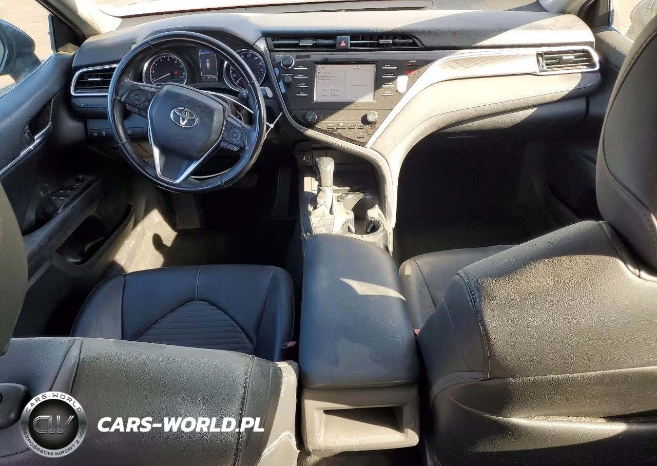 2018 Toyota Camry Se VIN:4T1B11HK9JU556797 - 8