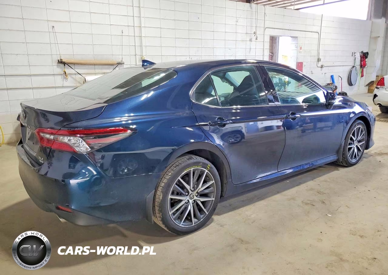2021 Toyota Camry Xle VIN:4T1F11BK5MU045456 - 3