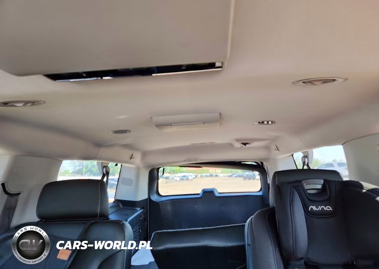 2016 Chev Suburban VIN:1GNSKJKCXGR425450 - 10