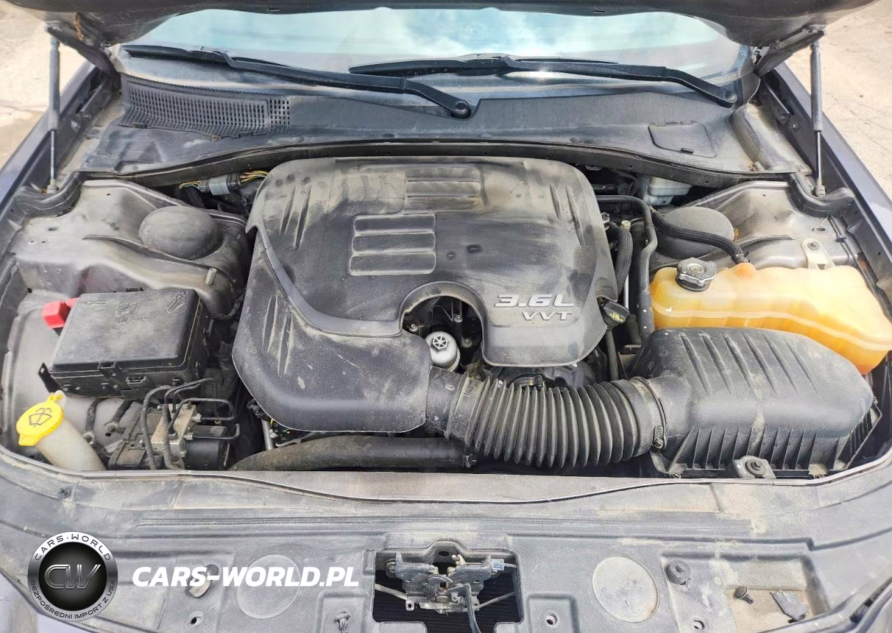 2014 Chrysler 300 VIN:2C3CCAAG8EH336931 - 11