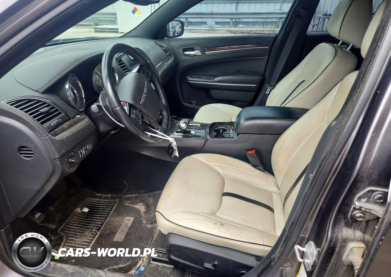 2014 Chrysler 300 VIN:2C3CCAAG8EH336931 - 7