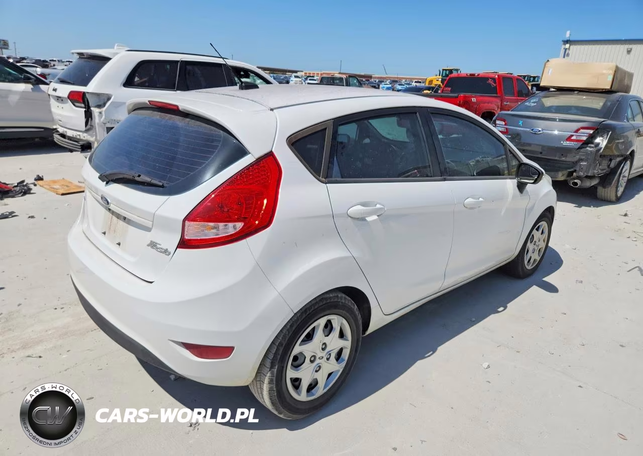 2013 Ford Fiesta Se VIN:3FADP4EJXDM204352 - 3
