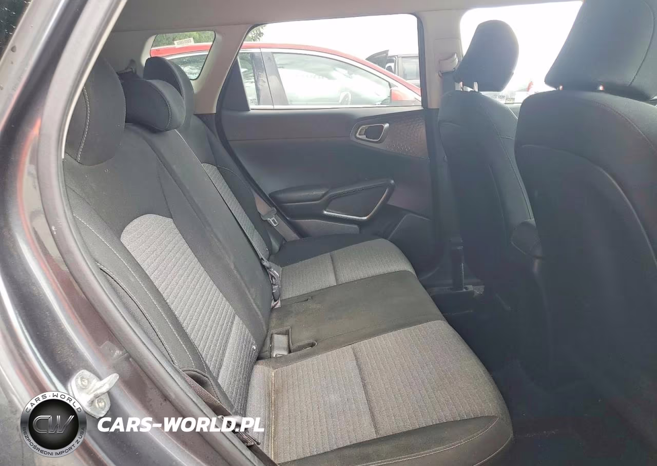 2021 Kia Soul S VIN:KNDJ23AUXM7769894 - 10