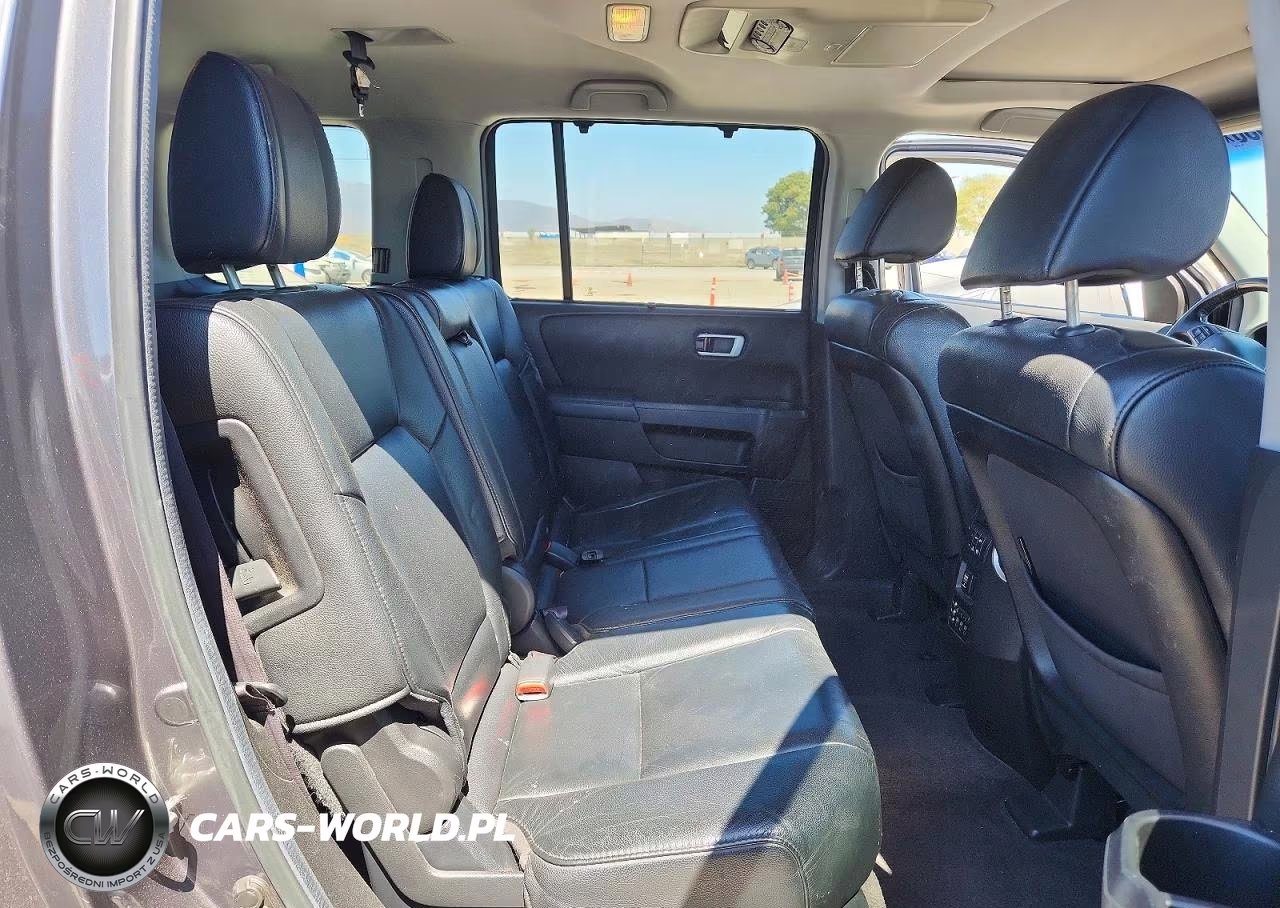 2012 Honda Pilot Touring VIN:5FNYF4H91CB067210 - 11
