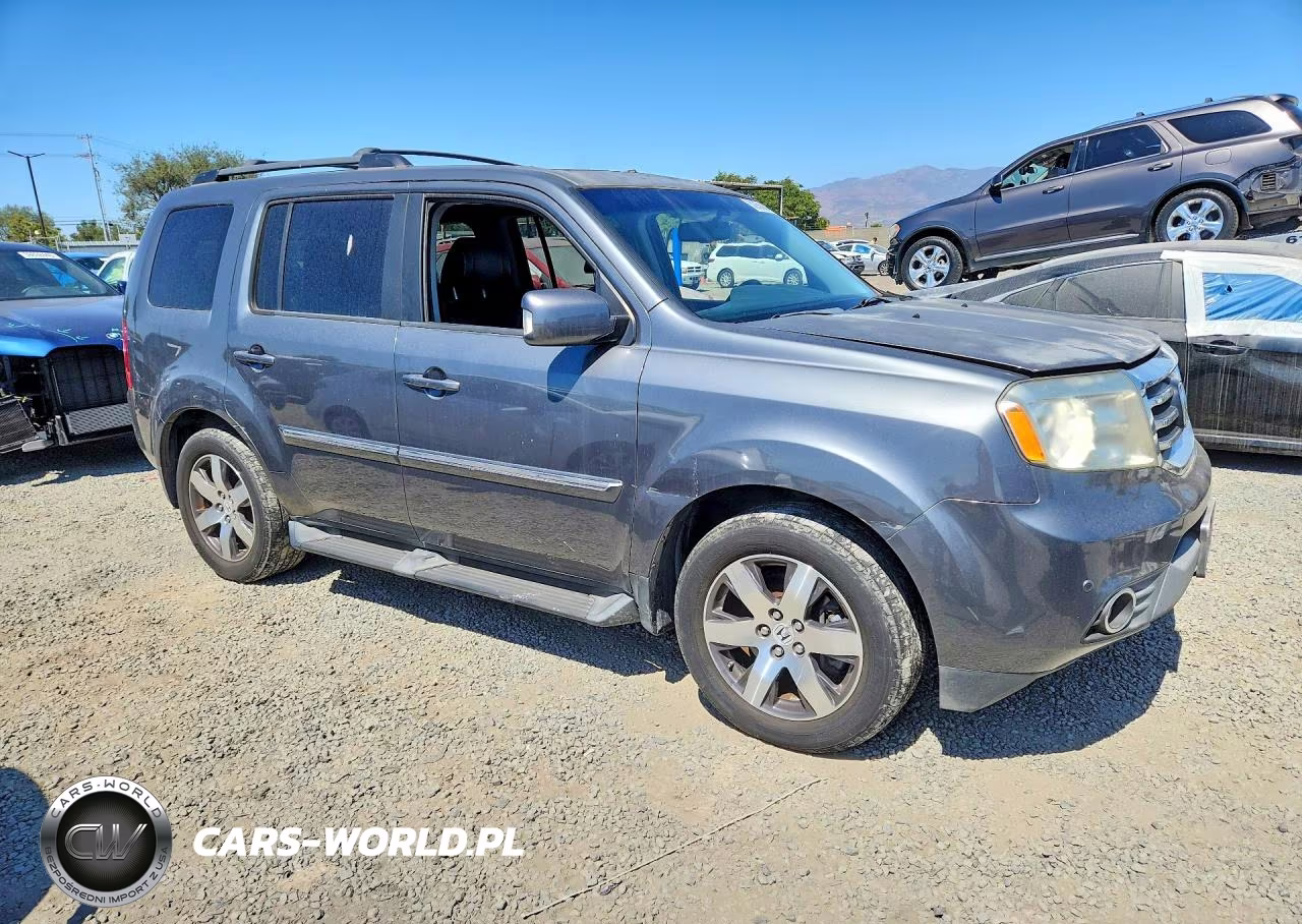 2012 Honda Pilot Touring VIN:5FNYF4H91CB067210 - 4