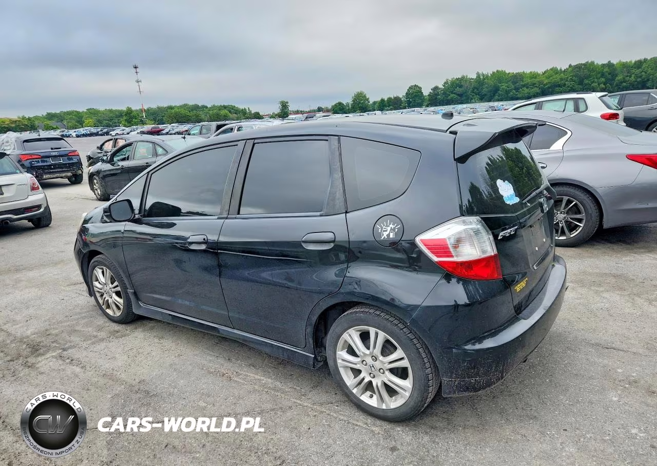 2011 Honda Fit Sport VIN:JHMGE8H58BC014291 - 2