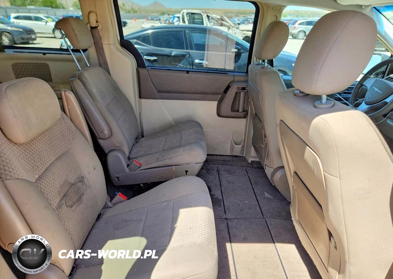 2008 Chrysler Town & Country Touring VIN:2A8HR54P78R137296 - 11