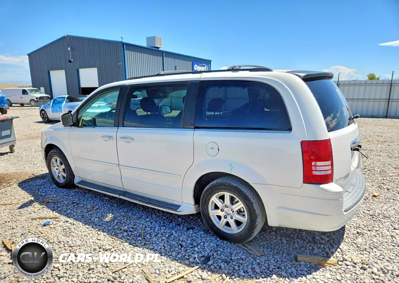2008 Chrysler Town & Country Touring VIN:2A8HR54P78R137296 - 2