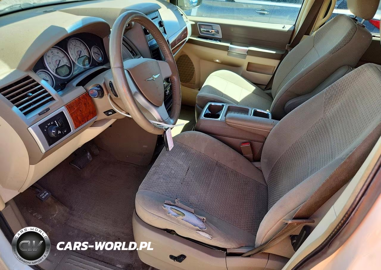 2008 Chrysler Town & Country Touring VIN:2A8HR54P78R137296 - 7