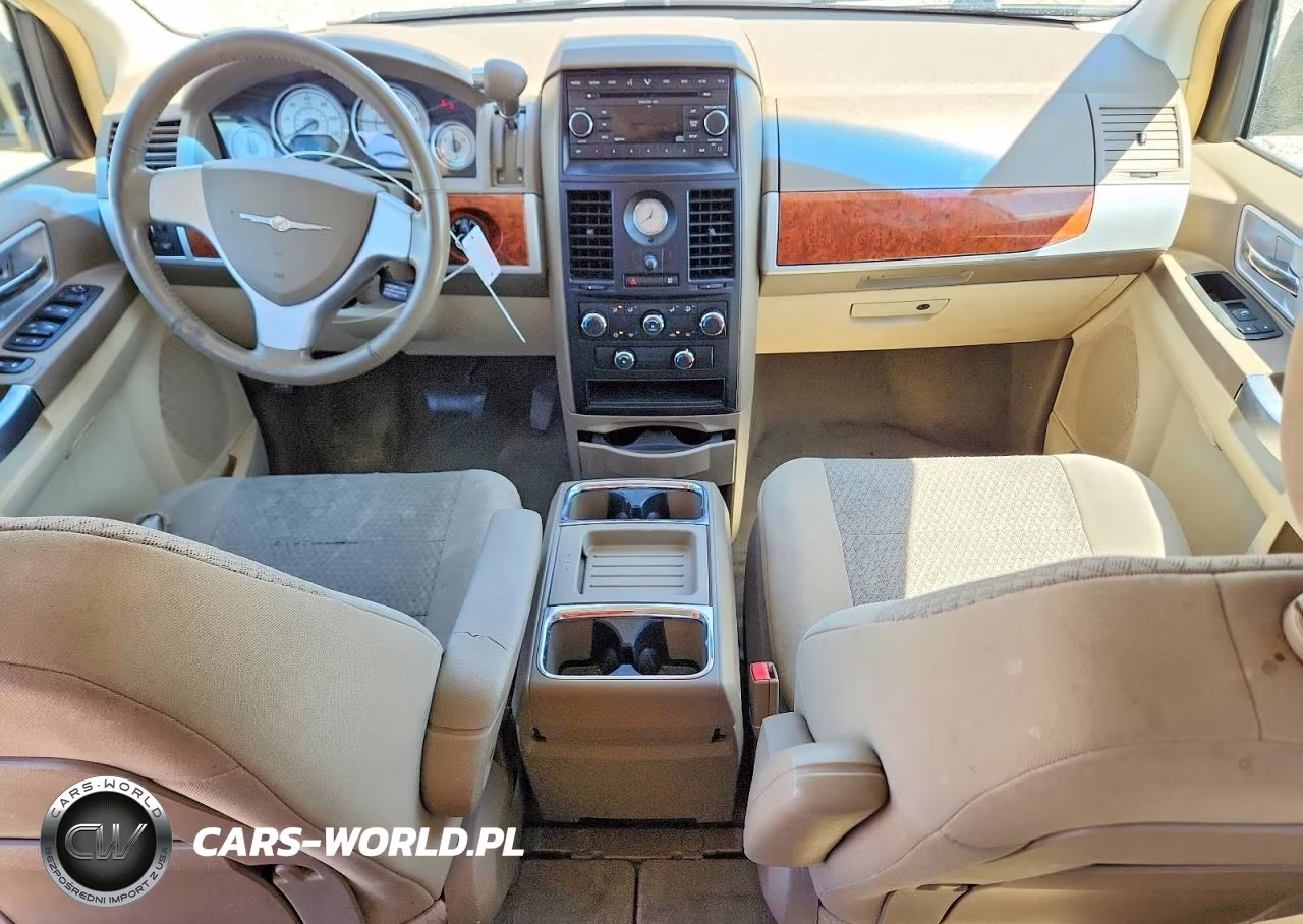 2008 Chrysler Town & Country Touring VIN:2A8HR54P78R137296 - 8