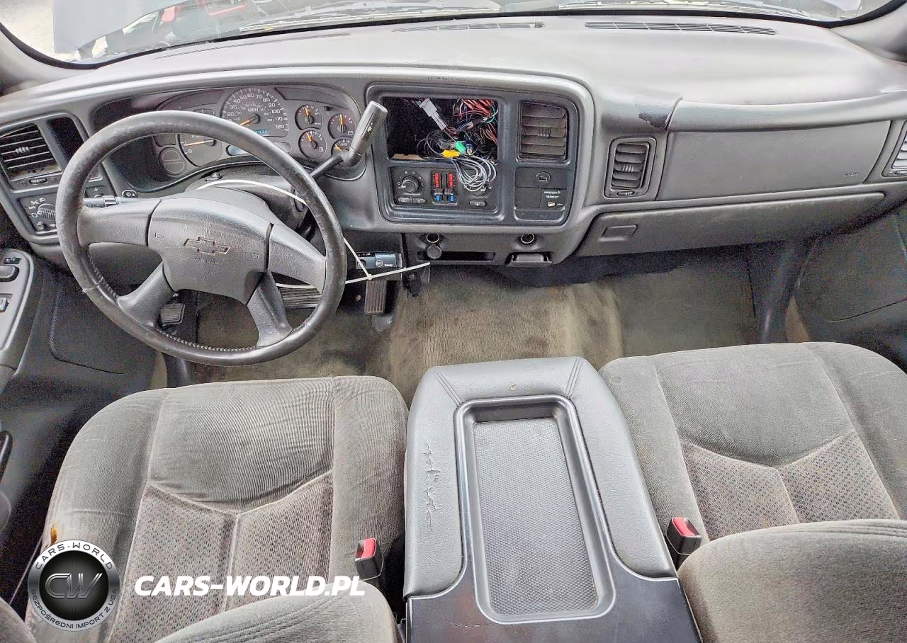2003 Chevrolet Silverado C1500 VIN:2GCEC19T831244018 - 8