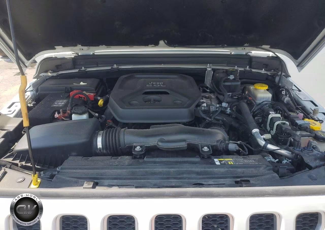 2019 Jeep Wrangler Unlimited Sahara VIN:1C4HJXEN3KW535434 - 11
