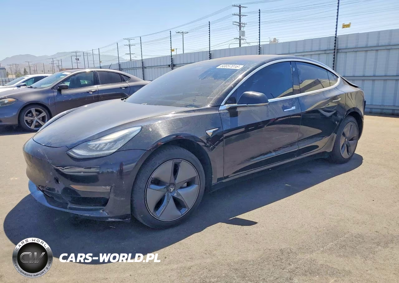 2019 Tesla Model 3 – zdjęcie 1 z 12
