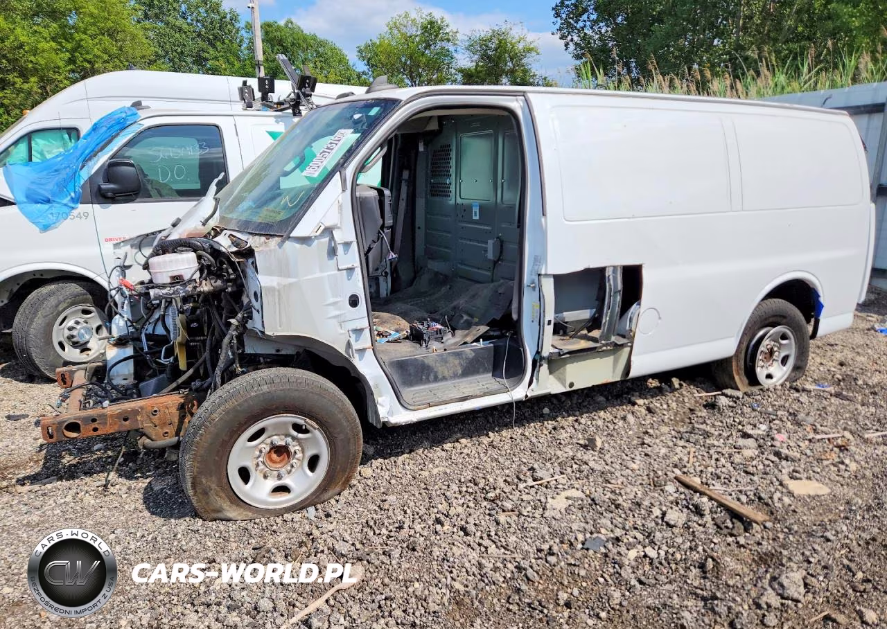 2018 Chevrolet Express G2500