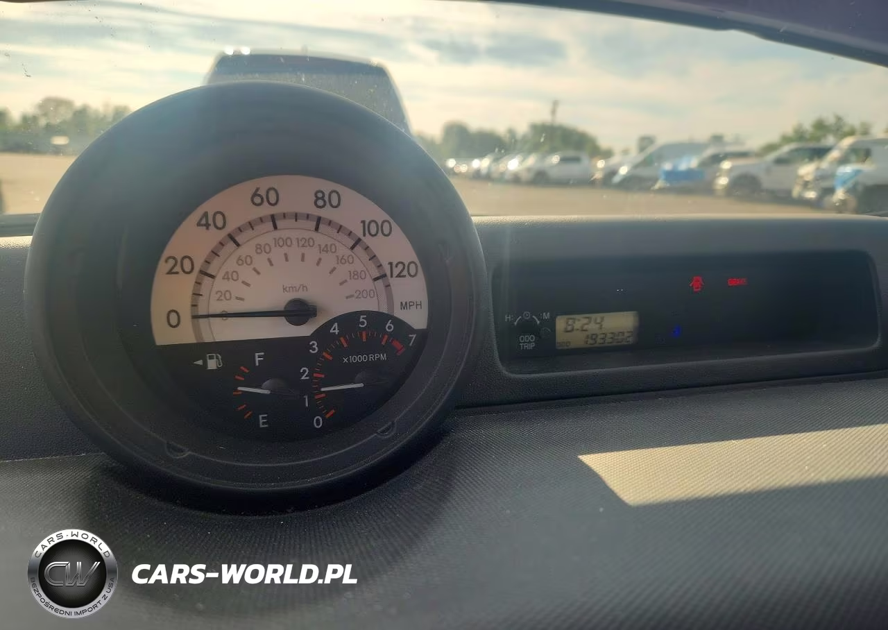 2006 Toyota Scion Xb VIN:JTLKT334564125730 - 9