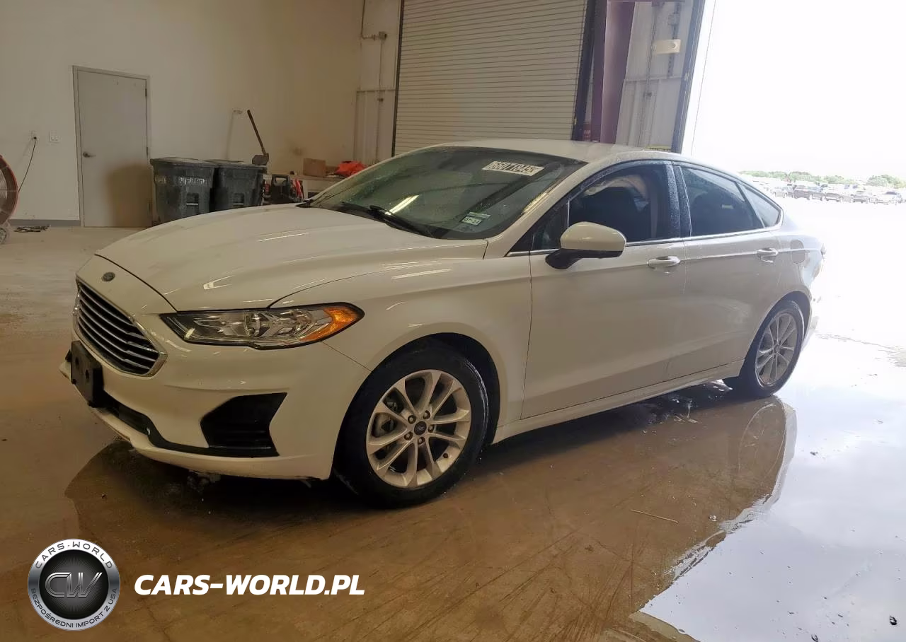 2020 Ford Fusion Se – zdjęcie 1 z 13