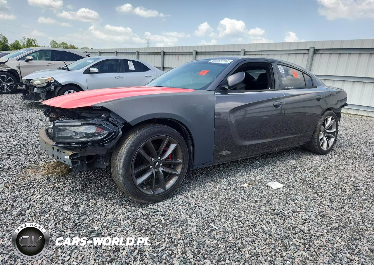 2015 Dodge Charger R-T – zdjęcie 1 z 12