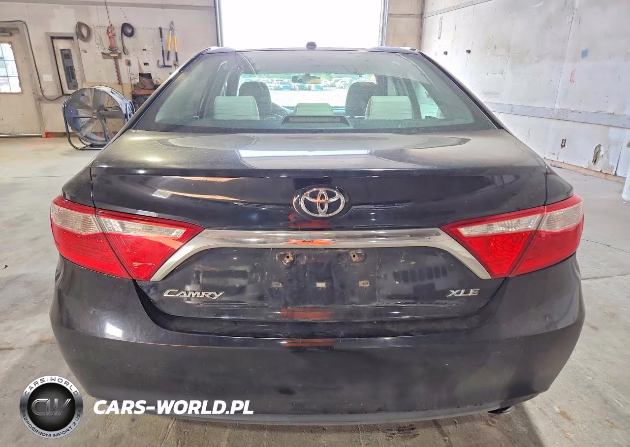 2015 Toyota Camry Xle VIN:4T4BF1FK3FR463470 - 6